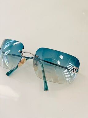 Extremely rare 🦋 Authentic Chanel rimless CC  sunglasses✨